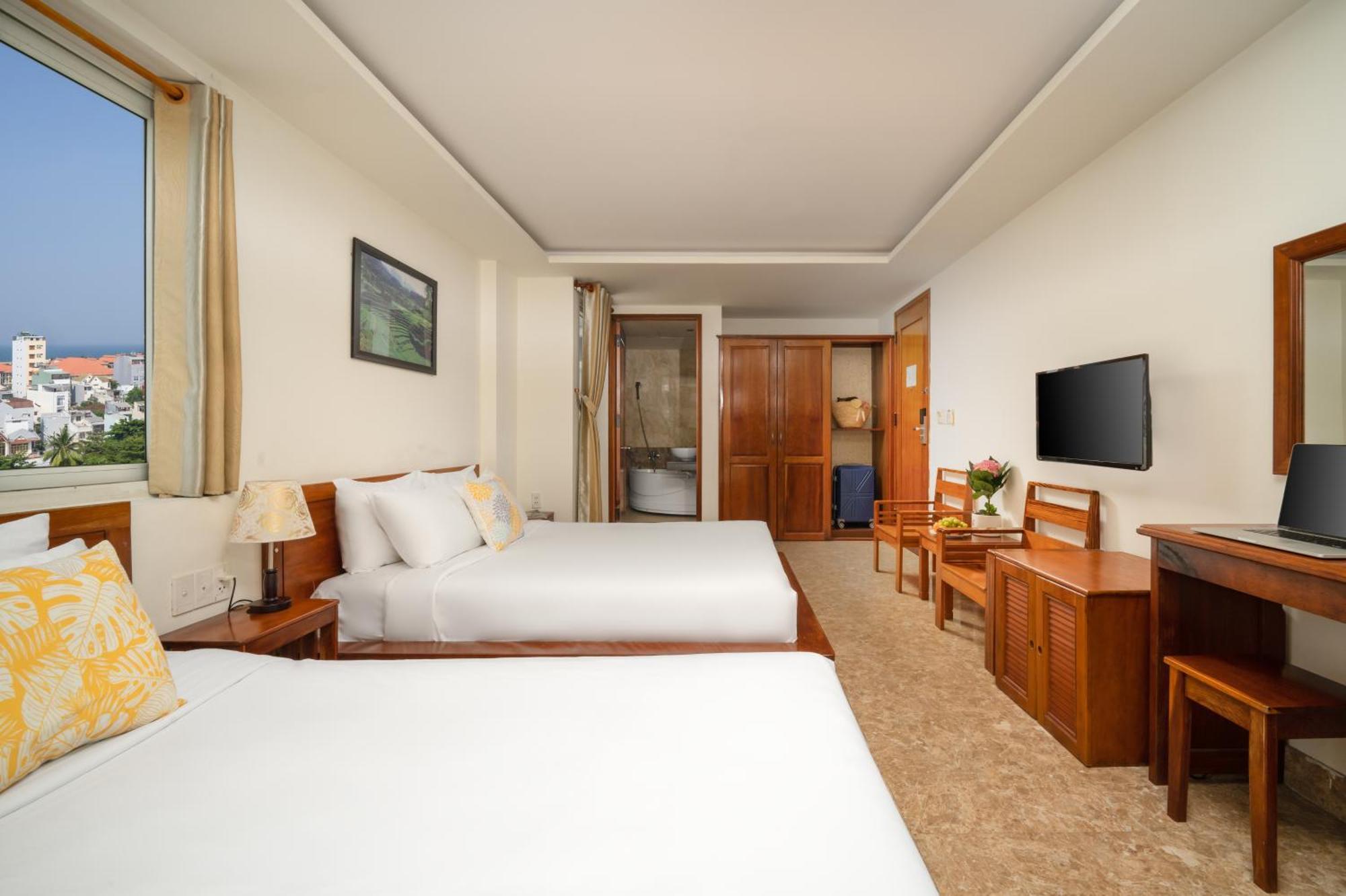 Titan Hotel Da Nang Zewnętrze zdjęcie