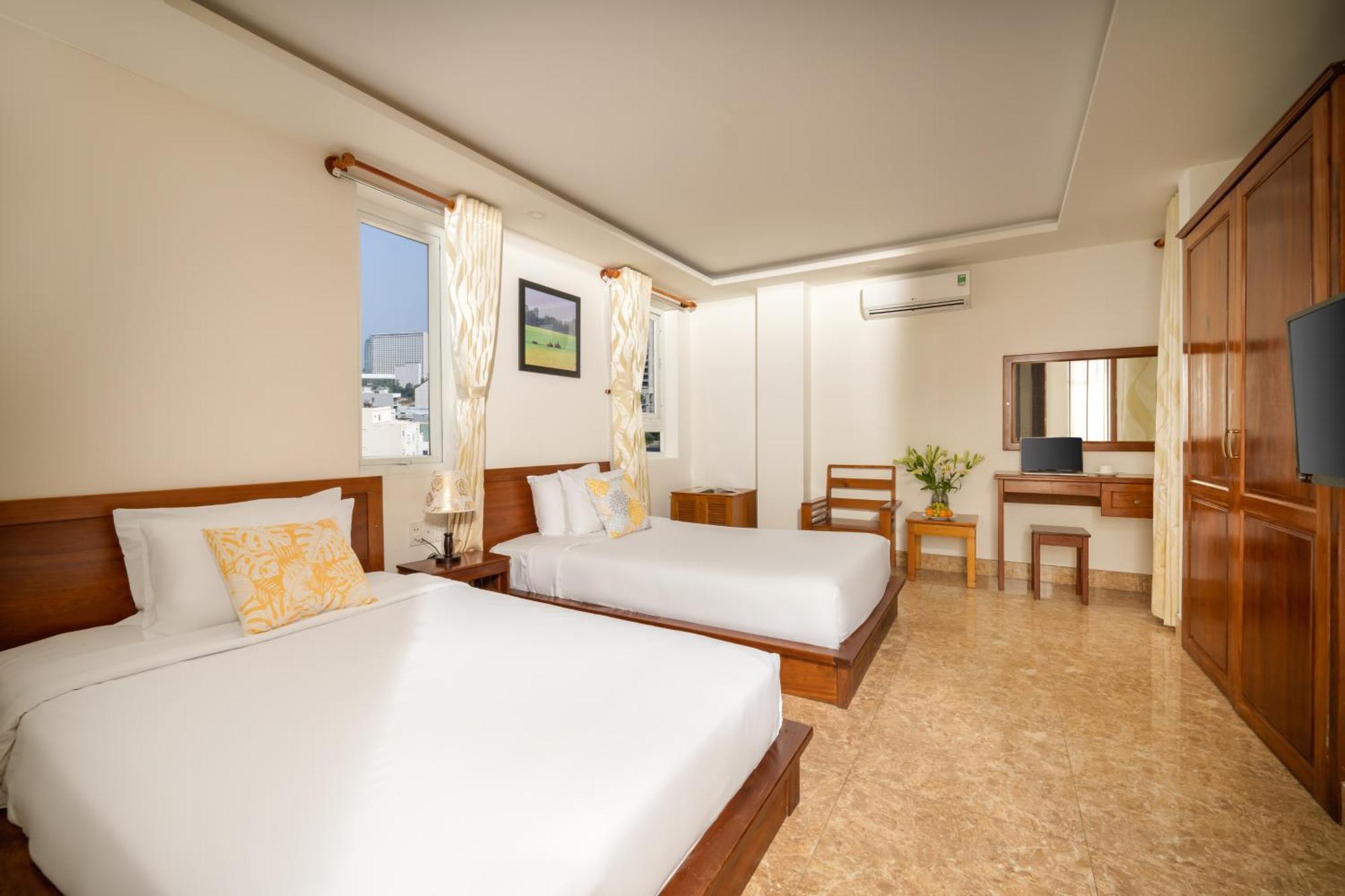 Titan Hotel Da Nang Zewnętrze zdjęcie