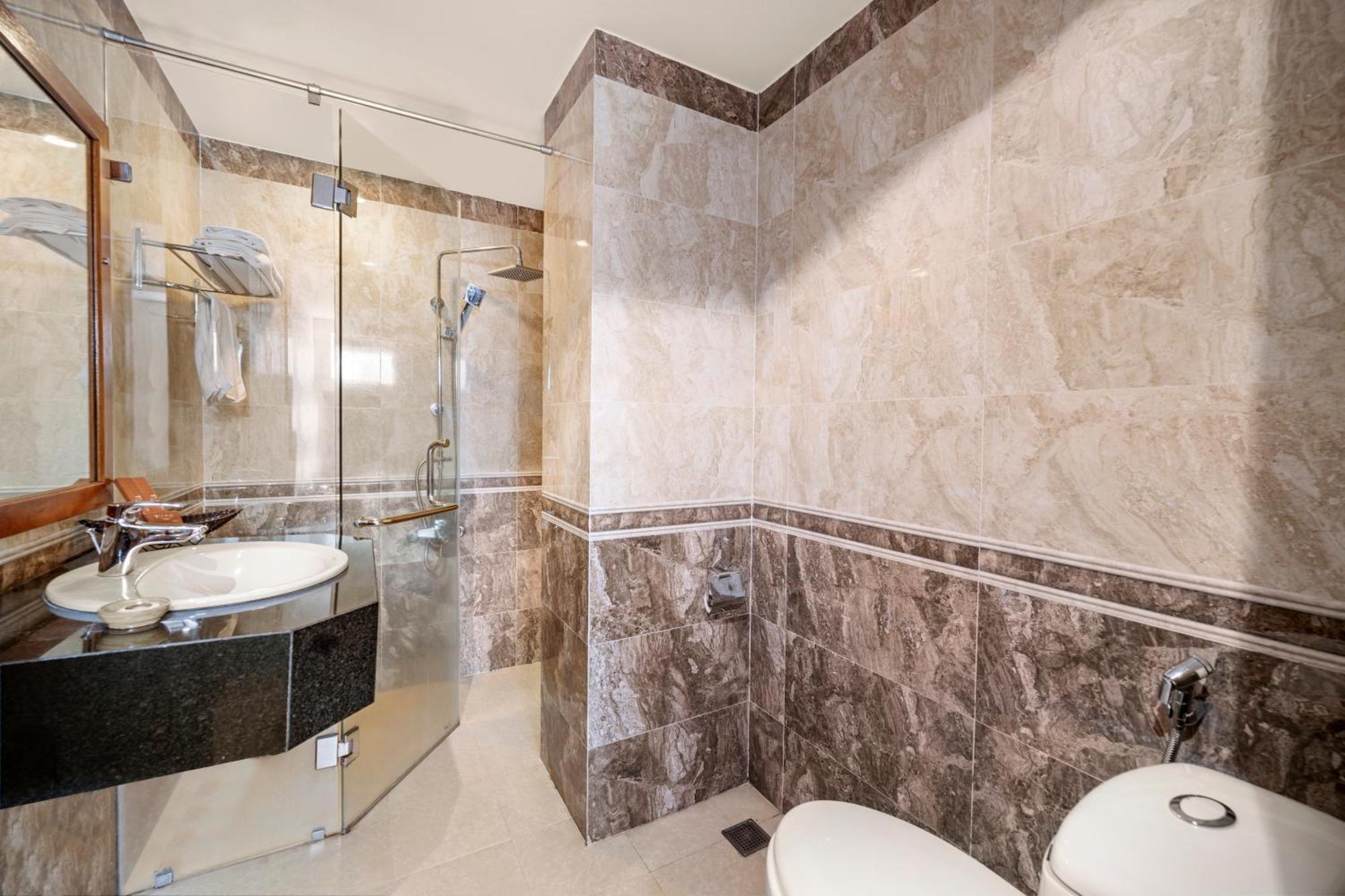 Titan Hotel Da Nang Zewnętrze zdjęcie