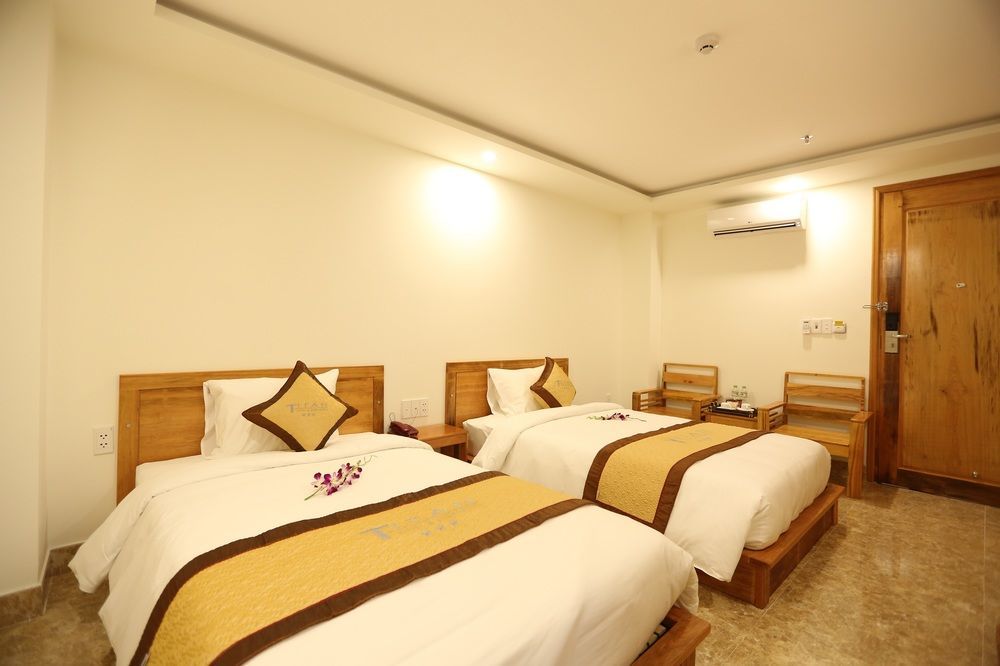Titan Hotel Da Nang Zewnętrze zdjęcie