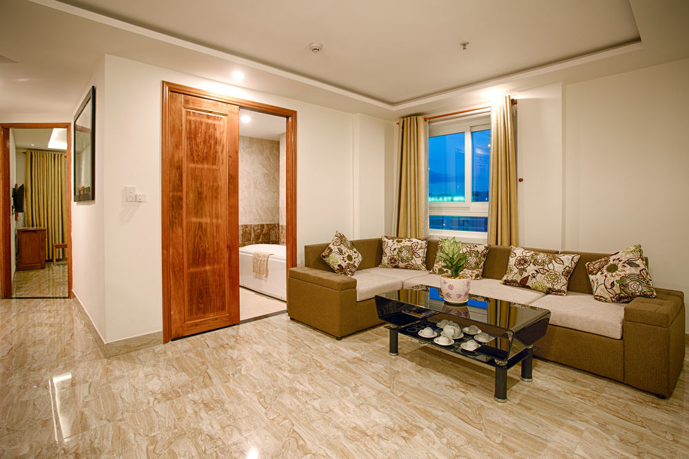 Titan Hotel Da Nang Zewnętrze zdjęcie